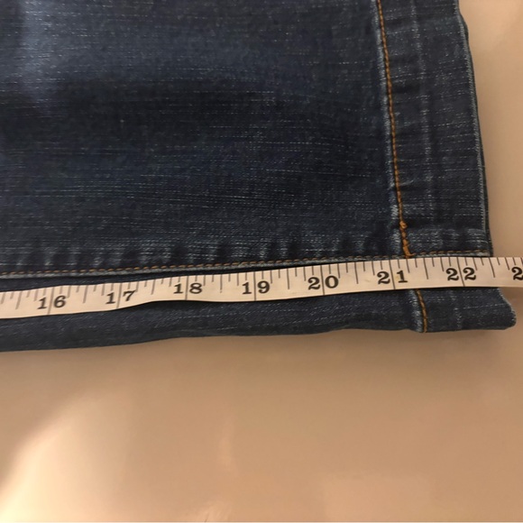 Torrid Cropped High Rise Wide Leg Jeans - Picture 9 of 10